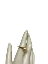 Load image into Gallery viewer, 14K Yellow Gold Pearl Ring
