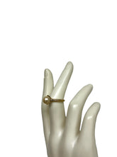 Load image into Gallery viewer, 14K Yellow Gold Pearl Ring
