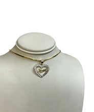 Load image into Gallery viewer, Mom Heart Pendant
