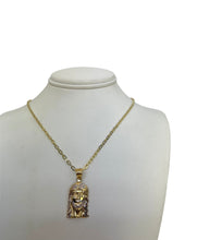 Load image into Gallery viewer, Jesus Pendant
